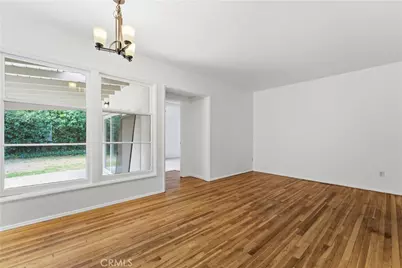 18166 Keswick Street, Reseda, CA 91335 - Photo 5