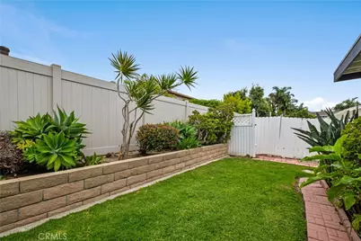 20852 Lancelot Lane, Huntington Beach, CA 92646 - Photo 19