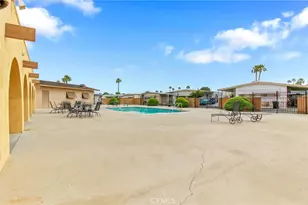 332 N Lyon, Hemet, CA 92543 - Photo 23