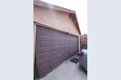 10323 Hickory, Los Angeles, CA 90002 - Photo 33
