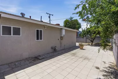 1015 N Modena Place, Anaheim, CA 92801 - Photo 19