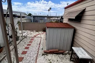 16601 S Garfield Ave, Paramount, CA 90723 - Photo 17