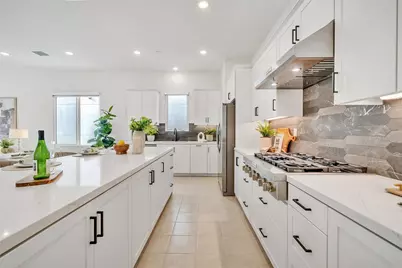 16158 Veterans Way, Tustin, CA 92782 - Photo 25