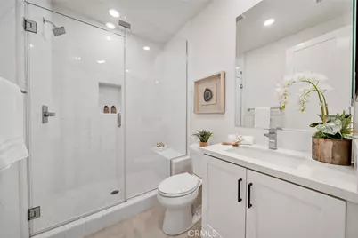 16158 Veterans Way, Tustin, CA 92782 - Photo 11
