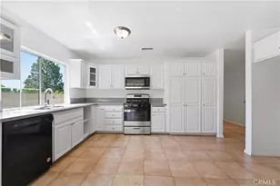 13868 Tucker Ave, Sylmar, CA 91342 - Photo 5