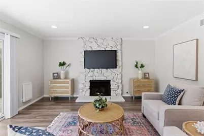 6862 Defiance Drive, Huntington Beach, CA 92647 - Photo 17