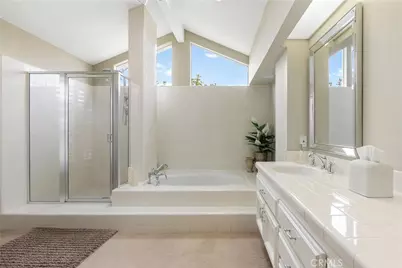 66 Emerald, Irvine, CA 92614 - Photo 13