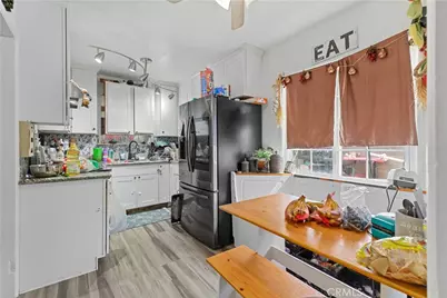 2005 W 11th, Santa Ana, CA 92703 - Photo 23