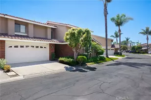 7946 Waterfall Cir, Huntington Beach, CA 92648 - Photo 5