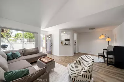 19 Vista Colinas, Rancho Santa Margarita, CA 92688 - Photo 3