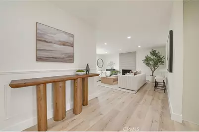 2113 S Forest, Santa Ana, CA 92704 - Photo 3