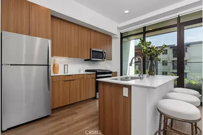 709 E Walnut St #315, Pasadena, CA 91101 - Photo 13