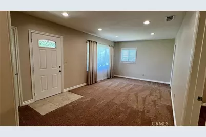18289 Seville, Fontana, CA 92335 - Photo 7
