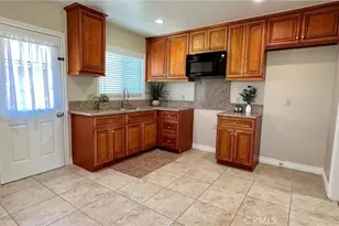18289 Seville, Fontana, CA 92335 - Photo 3