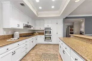 21842 Las Nubes, Rancho Santa Margarita, CA 92679 - Photo 17