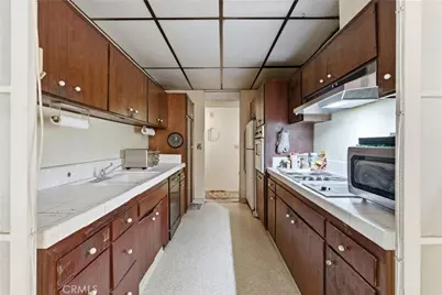 11044 Ophir Drive #406, Los Angeles, CA 90024 - Photo 17