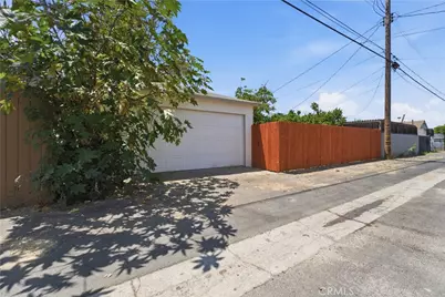 18153 Welby Way, Reseda, CA 91335 - Photo 25