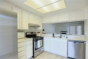290 Victoria Street #29 (F8), Costa Mesa, CA 92627 - Photo 13