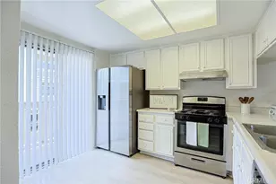290 Victoria Street #29 (F8), Costa Mesa, CA 92627 - Photo 11