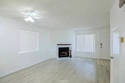 290 Victoria Street #29 (F8), Costa Mesa, CA 92627 - Photo 3