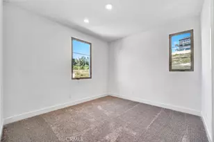 100 Whisper Rock, Irvine, CA 92602 - Photo 29