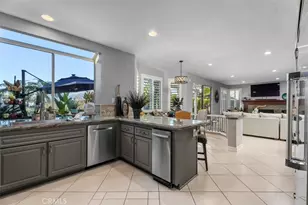 25881 Cedarbluff, Laguna Hills, CA 92653 - Photo 11