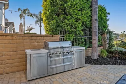 25881 Cedarbluff, Laguna Hills, CA 92653 - Photo 33