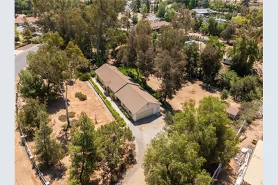 16639 Fox Glen, Riverside, CA 92504 - Photo 19