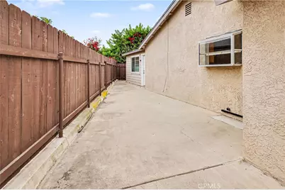 4758 Mount Saint Helens Way, San Diego, CA 92117 - Photo 31