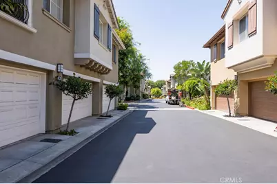 10 Salton, Irvine, CA 92602 - Photo 43