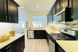 10 Salton, Irvine, CA 92602 - Photo 15