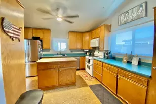 5971 Rose Ellen, 29 Palms MCB, CA 92277 - Photo 11