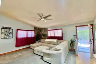 5971 Rose Ellen, 29 Palms MCB, CA 92277 - Photo 7