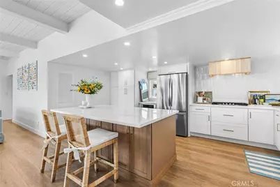 8 Saratoga, Newport Beach, CA 92660 - Photo 15