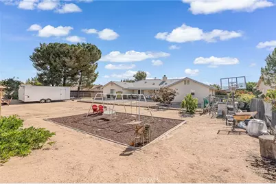 7592 Victor Ave, Hesperia, CA 92345 - Photo 35