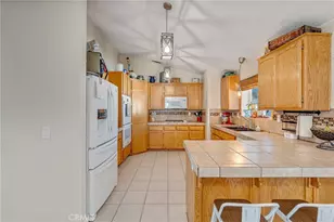 7592 Victor Ave, Hesperia, CA 92345 - Photo 11