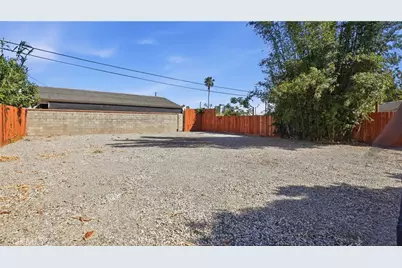 217 N McClay, Santa Ana, CA 92701 - Photo 3