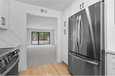372 Villa Point Drive, Newport Beach, CA 92660 - Photo 17