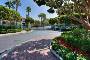372 Villa Point Dr, Newport Beach, CA 92660 - Photo 3