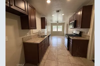 10213 Sophia Avenue, North Hills, CA 91343 - Photo 19