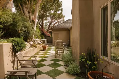 30 Burning Tree, Newport Beach, CA 92660 - Photo 17