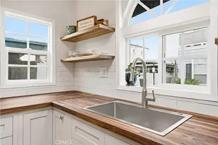 14 Cottonwood Ln, Seal Beach, CA 90740 - Photo 17