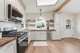 14 Cottonwood Ln, Seal Beach, CA 90740 - Photo 19