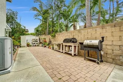 19410 Shelford, Cerritos, CA 90703 - Photo 37