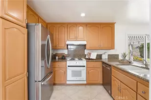 22361 Modina, Laguna Hills, CA 92653 - Photo 17