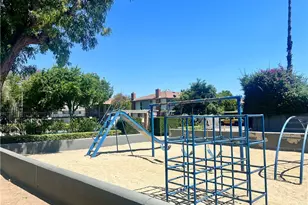 16605 Townhouse, Tustin, CA 92780 - Photo 21