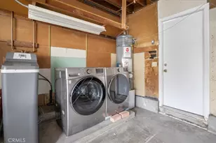 8612 Devon, La Palma, CA 90623 - Photo 17