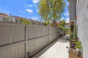 600 Lassen Ln, Costa Mesa, CA 92626 - Photo 21