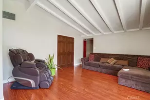 20606 Skouras Dr, Winnetka, CA 91306 - Photo 17
