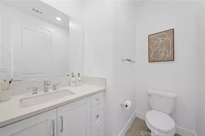 608 Chinon, Irvine, CA 92618 - Photo 35